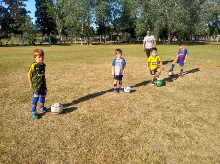 Fútbol Infantil brilla en el Anexo con los chicos