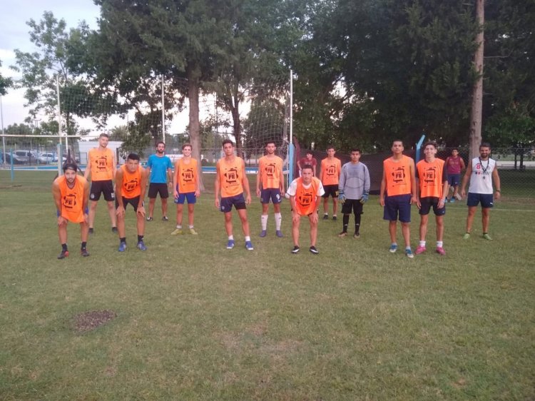 Fútbol: la Primera División continúa con la pretemporada