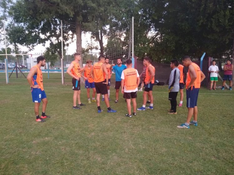 Fútbol: la Primera División continúa con la pretemporada