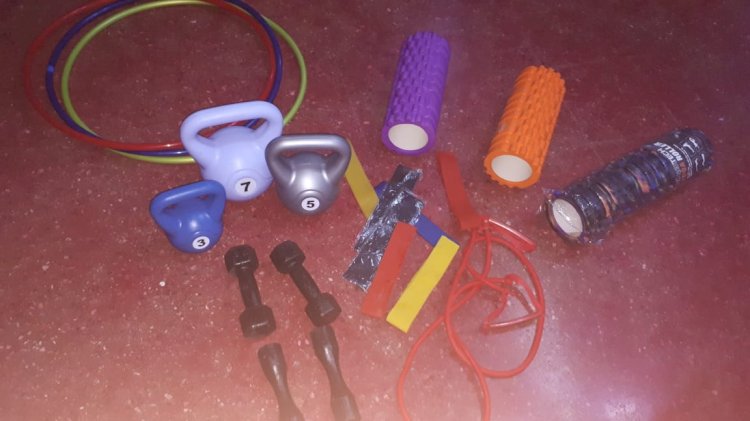 CAF recibió un aporte económico y compró materiales deportivos