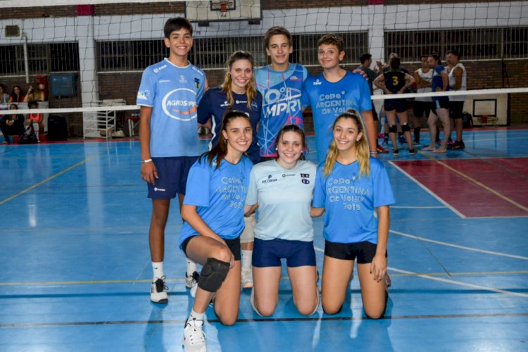 Se desarrolló el Torneo Mixto de Vóley