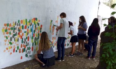Alumnos del Colegio Integral realizan pinturas artísticas